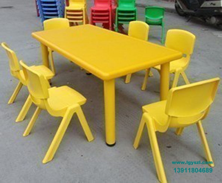 儿童桌椅