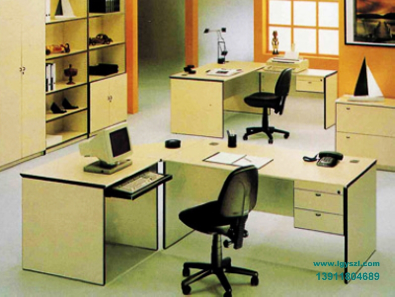 办公桌